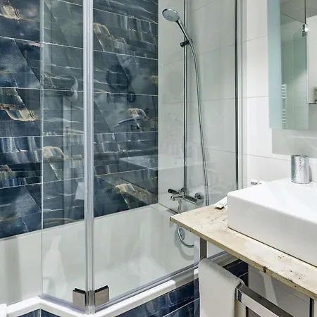 Отель Mercure Bale Mulhouse Aeroport 4*